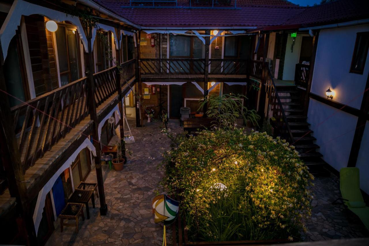 Bazart Vama Veche Hostel Ngoại thất bức ảnh