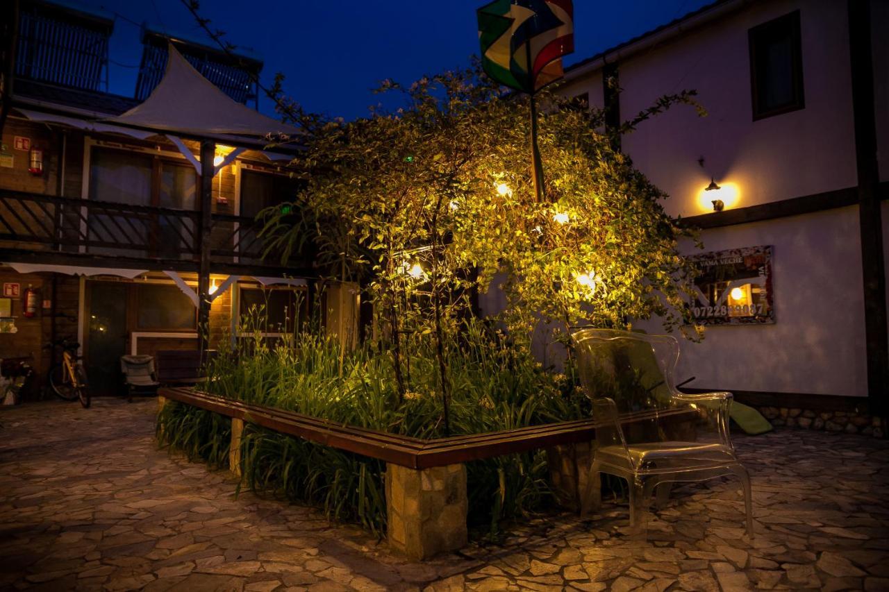 Bazart Vama Veche Hostel Ngoại thất bức ảnh