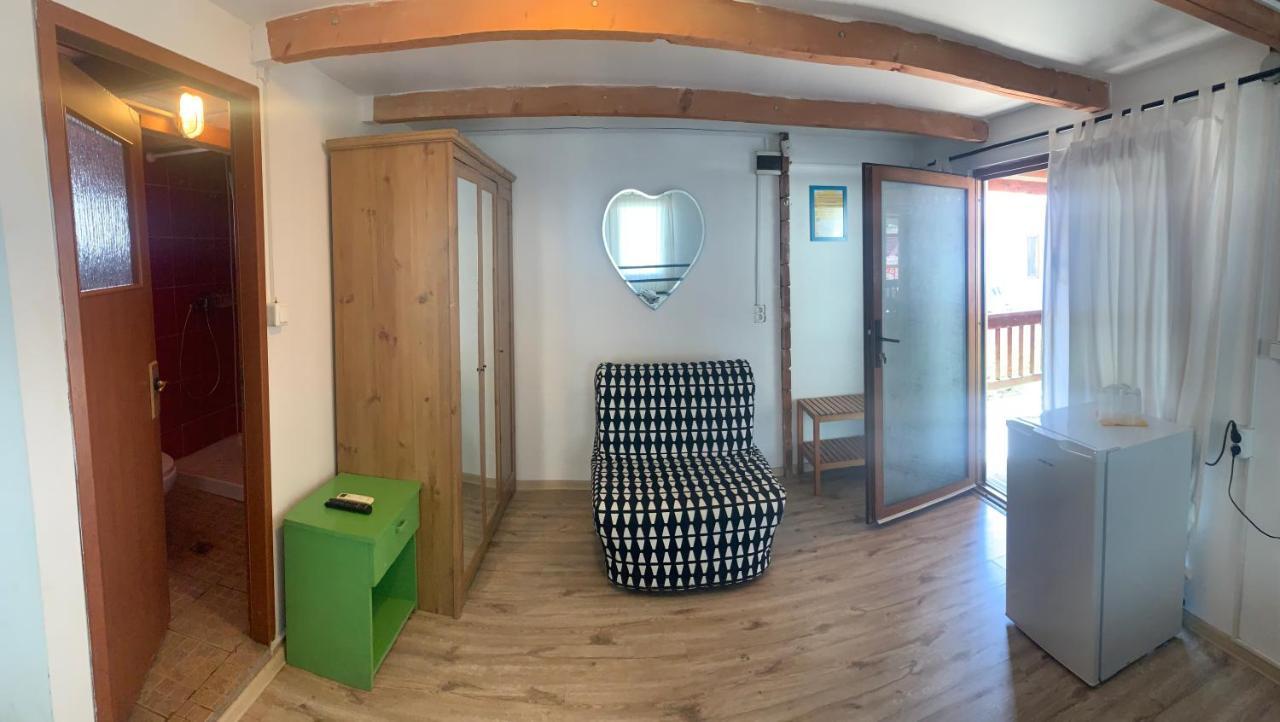 Bazart Vama Veche Hostel Ngoại thất bức ảnh