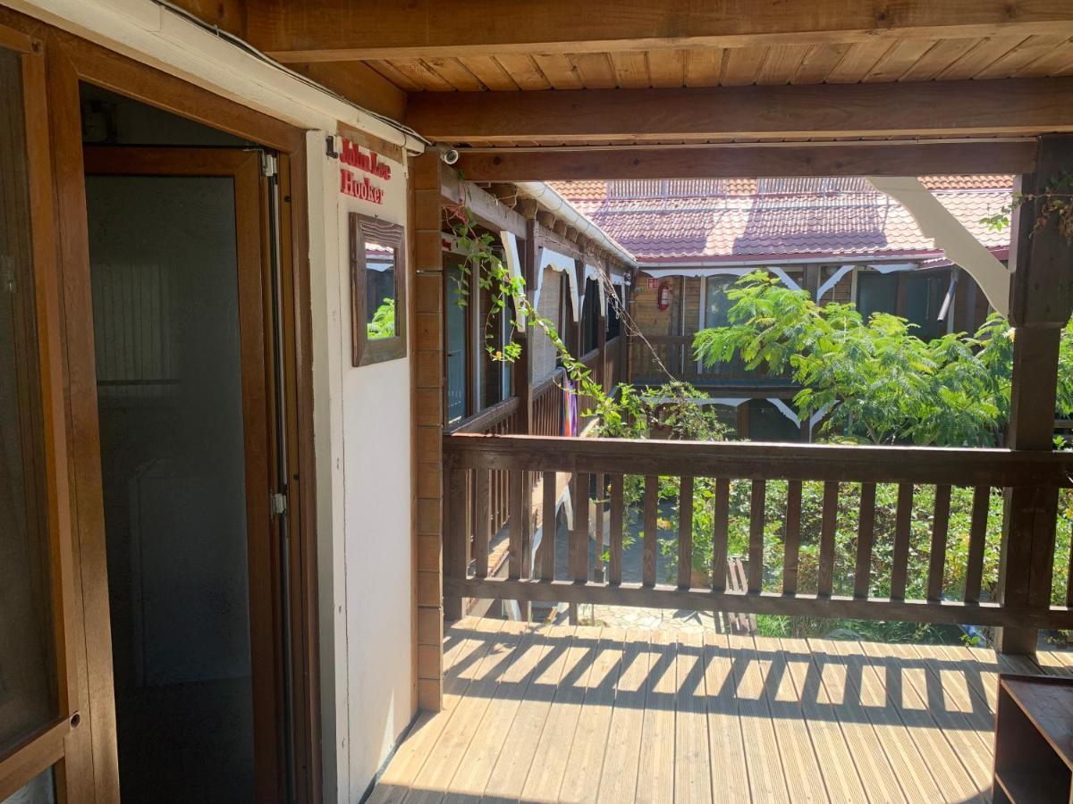 Bazart Vama Veche Hostel Ngoại thất bức ảnh