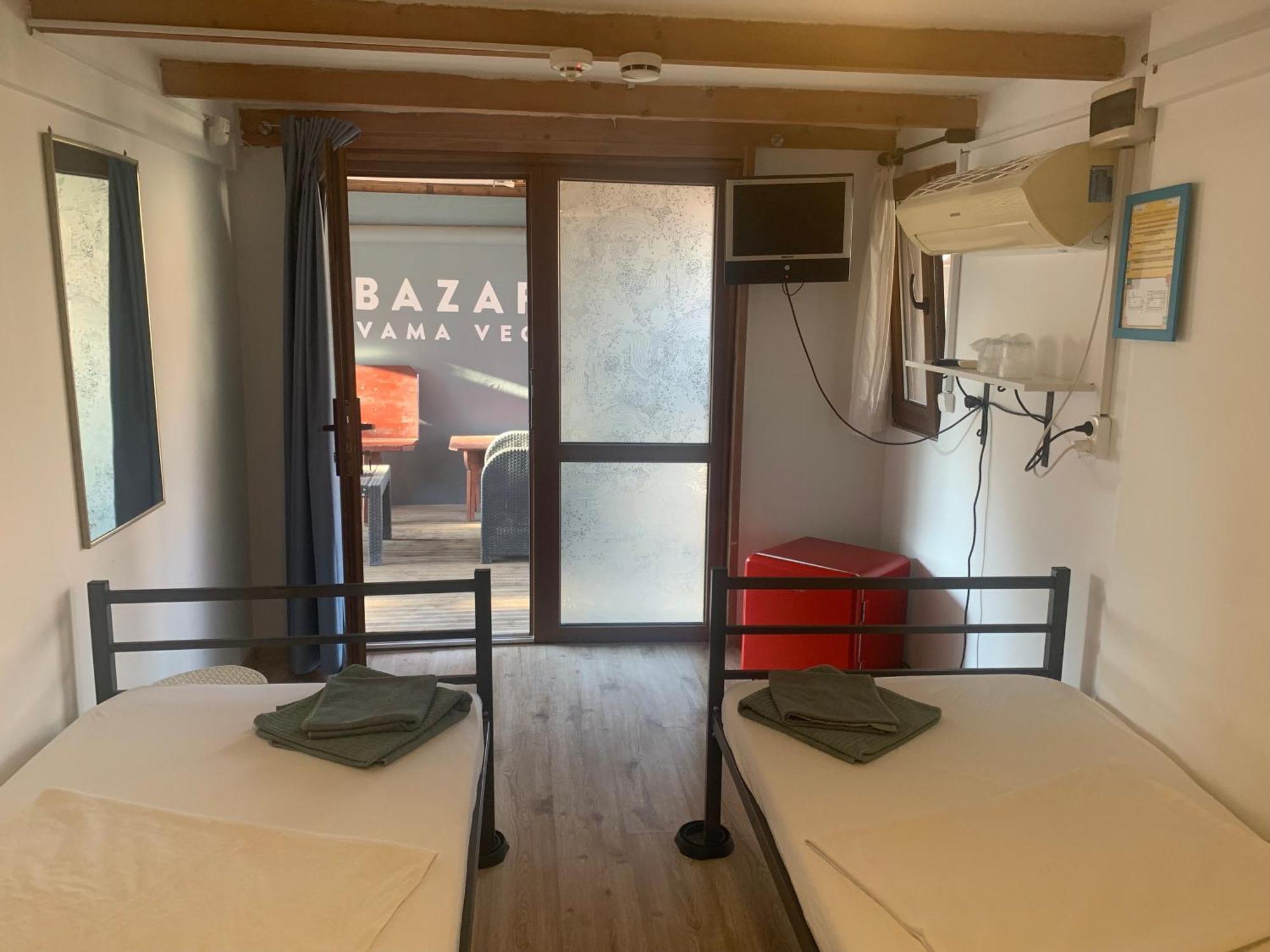Bazart Vama Veche Hostel Ngoại thất bức ảnh