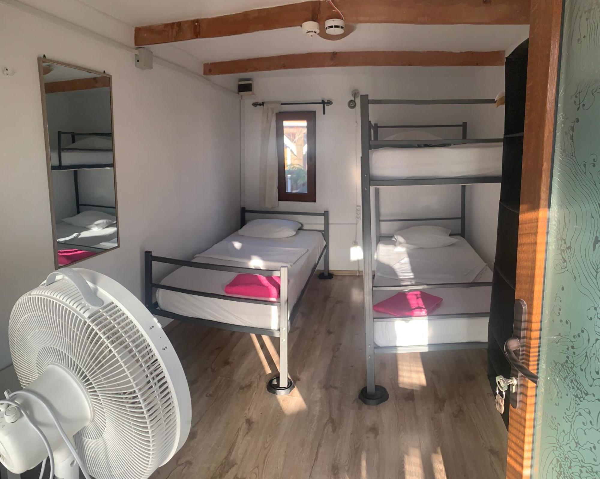 Bazart Vama Veche Hostel Ngoại thất bức ảnh