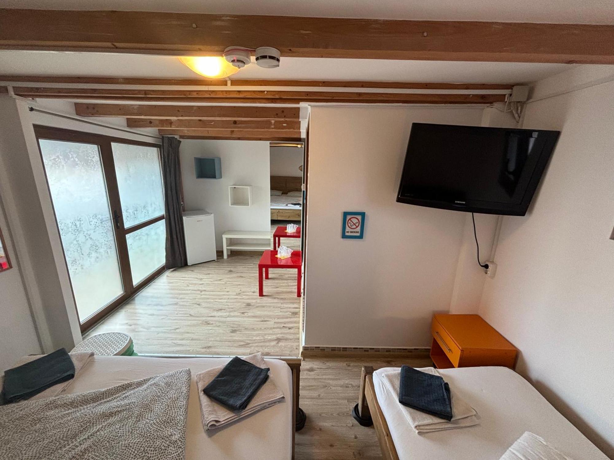 Bazart Vama Veche Hostel Ngoại thất bức ảnh