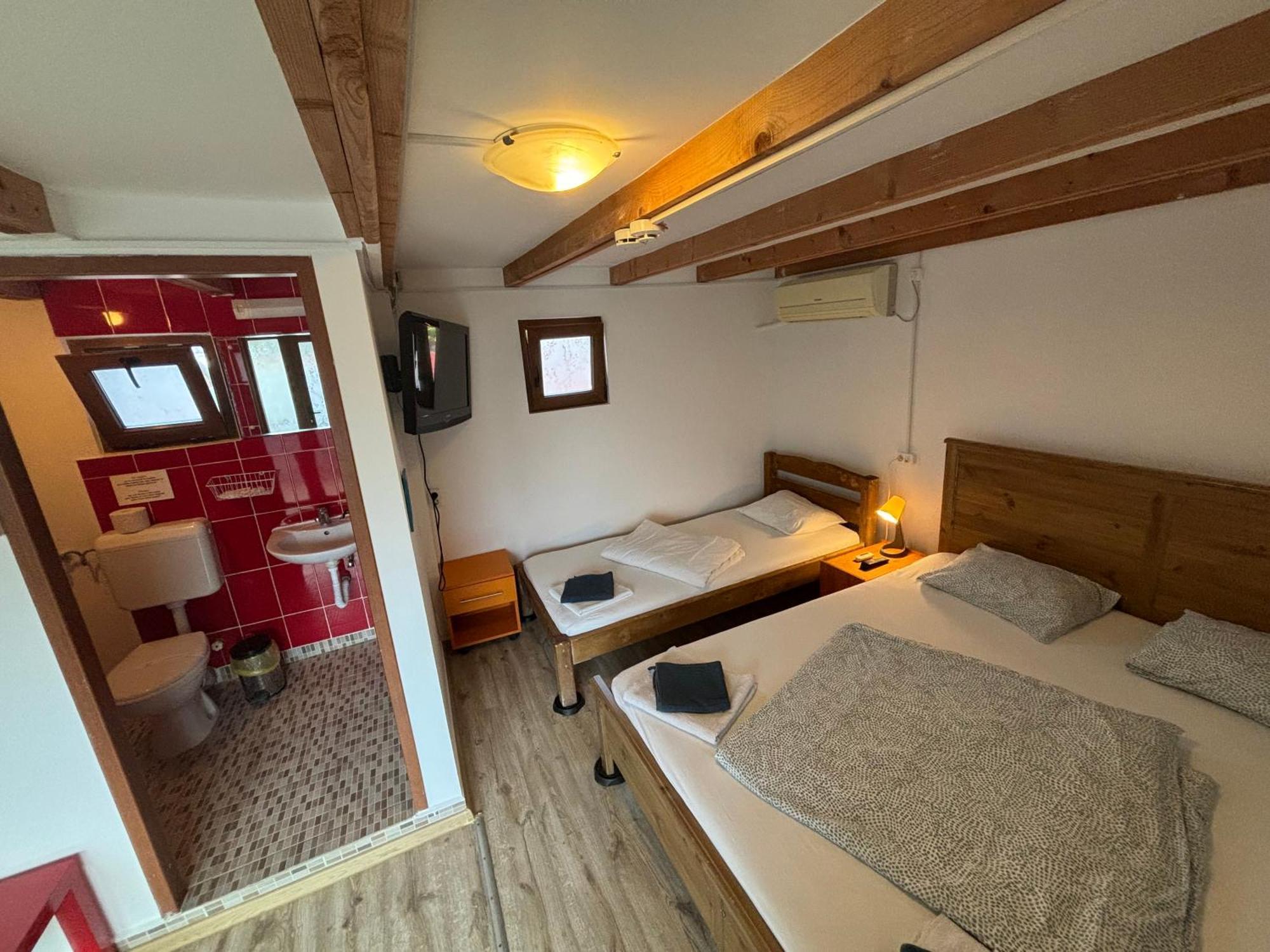 Bazart Vama Veche Hostel Ngoại thất bức ảnh