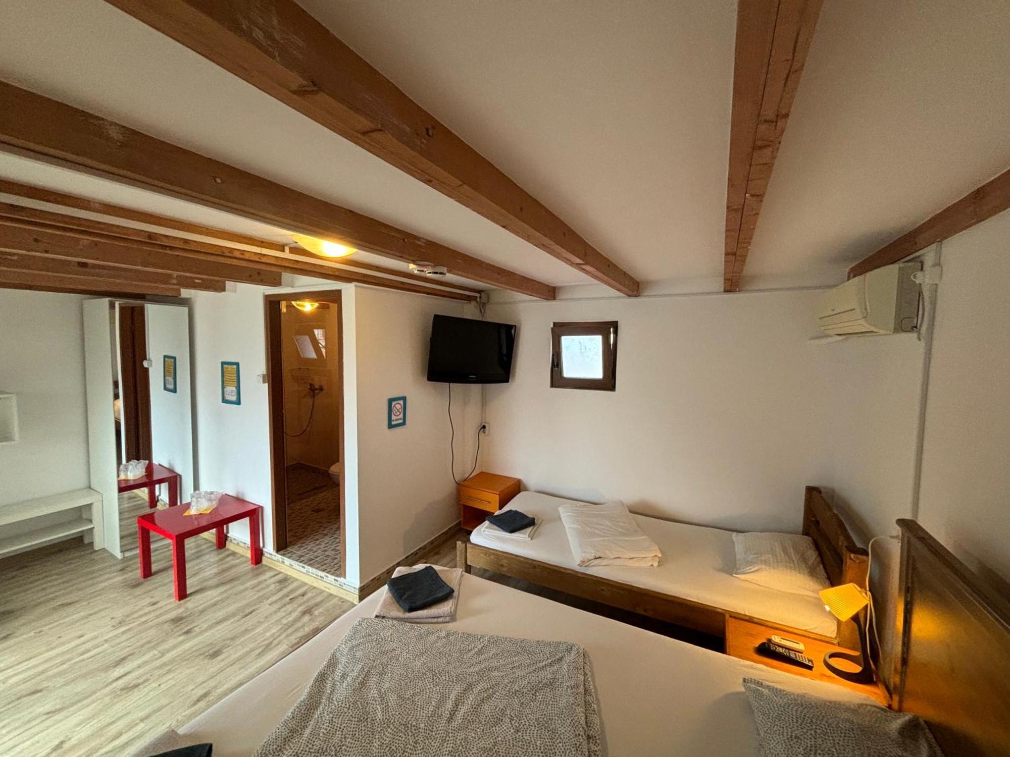 Bazart Vama Veche Hostel Ngoại thất bức ảnh